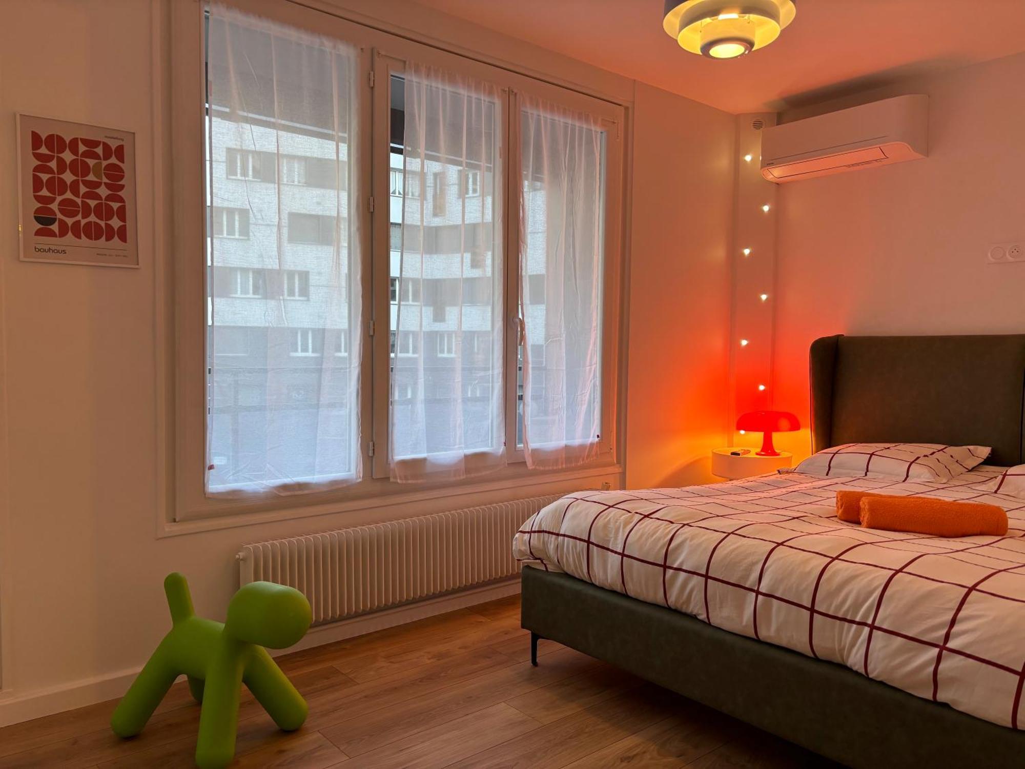 Orange & Art Apartment Clermont-Ferrand Exterior photo